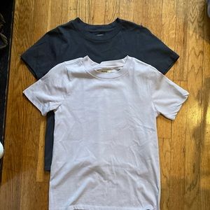 Bundle of two Madewell t-shirts